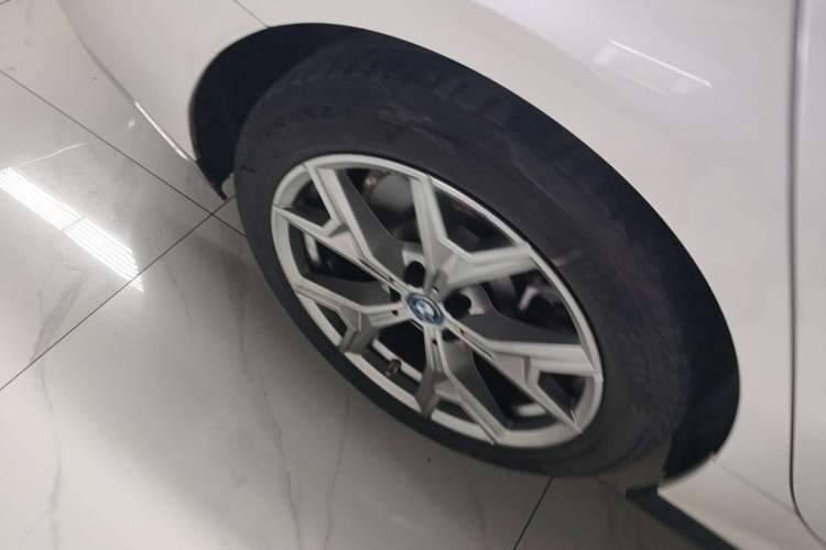 Used BMW i3 2024 eDrive 35 L Right Rear Wheel Hub