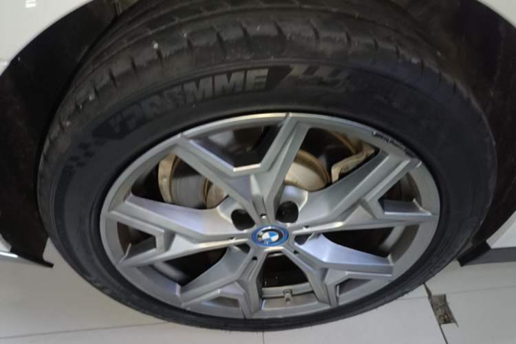 Used BMW i3 2024 eDrive 35 L Right Rear Wheel Hub