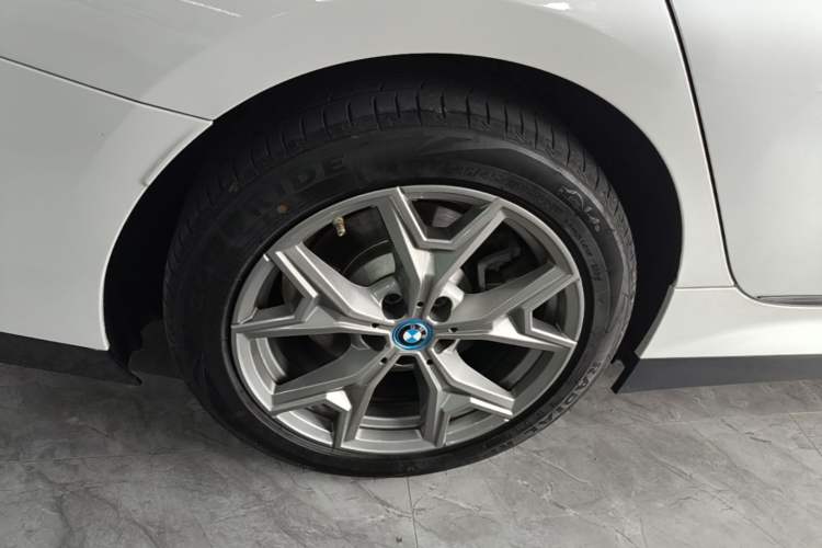 Used BMW i3 2024 eDrive 35 L Right Rear Wheel Hub