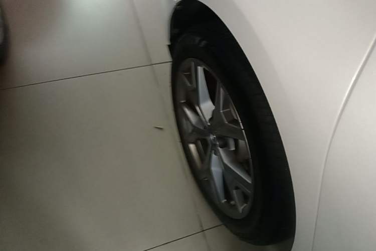 Used BMW i3 2024 eDrive 35 L Right Rear Wheel Hub