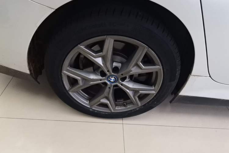 Used BMW i3 2024 eDrive 35 L Right Rear Wheel Hub