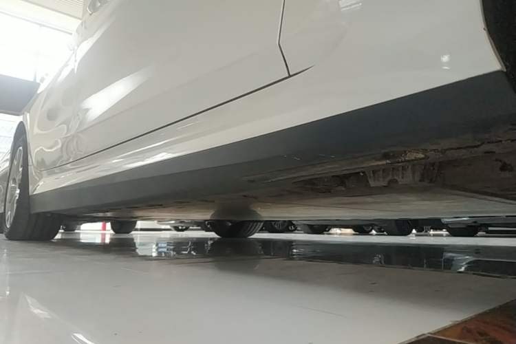 Used BMW i3 2024 eDrive 35 L Right Side Sill