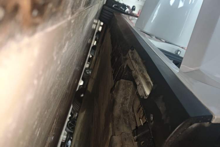 Used BMW i3 2024 eDrive 35 L Right Side Sill