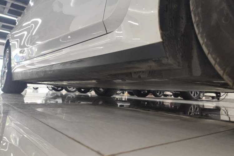 Used BMW i3 2024 eDrive 35 L Right Side Sill