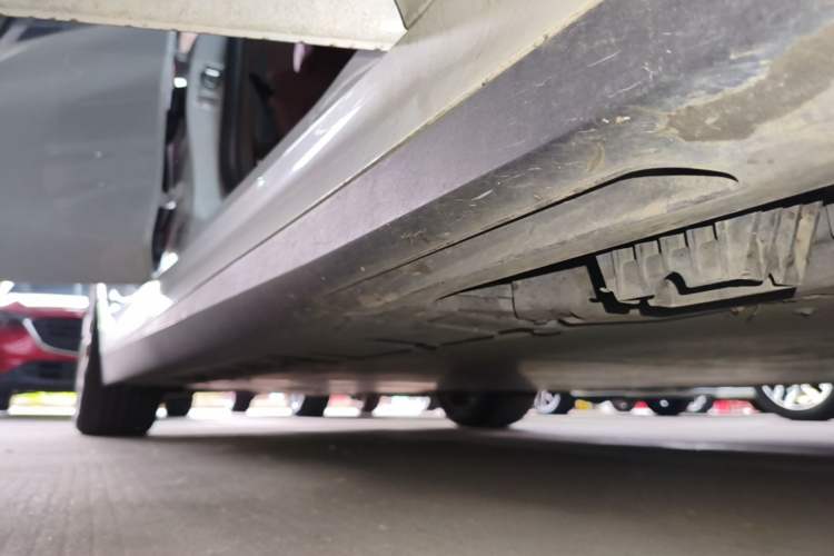 Used BMW i3 2024 eDrive 35 L Right Side Sill