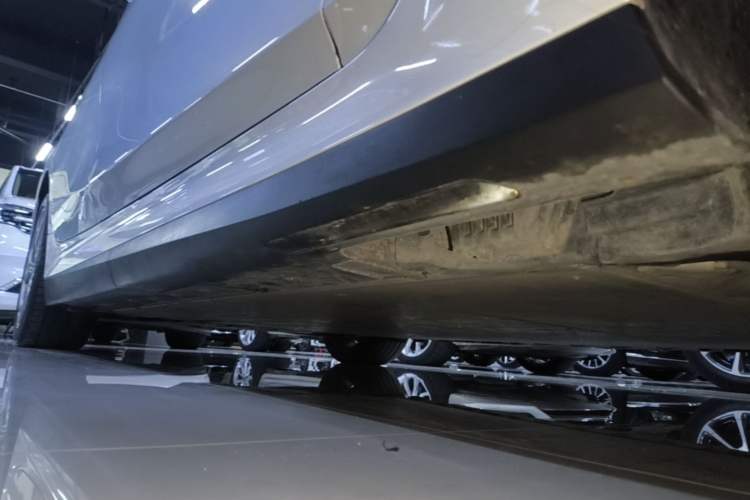 Used BMW i3 2024 eDrive 35 L Right Side Sill