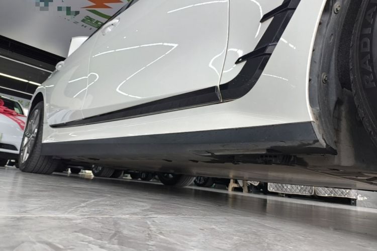 Used BMW i3 2024 eDrive 35 L Right Side Sill