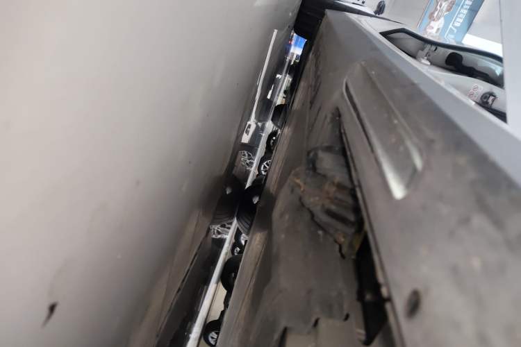 Used BMW i3 2024 eDrive 40 L Midnight Edition Right Side Sill