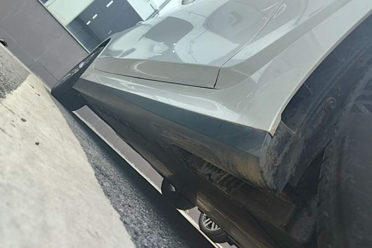 Used BMW i3 2024 eDrive 35 L Right Side Sill
