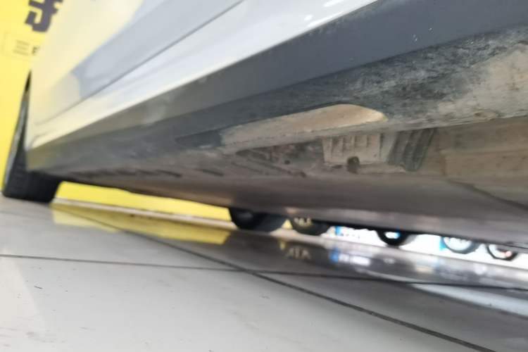 Used BMW i3 2024 eDrive 35 L Right Side Sill