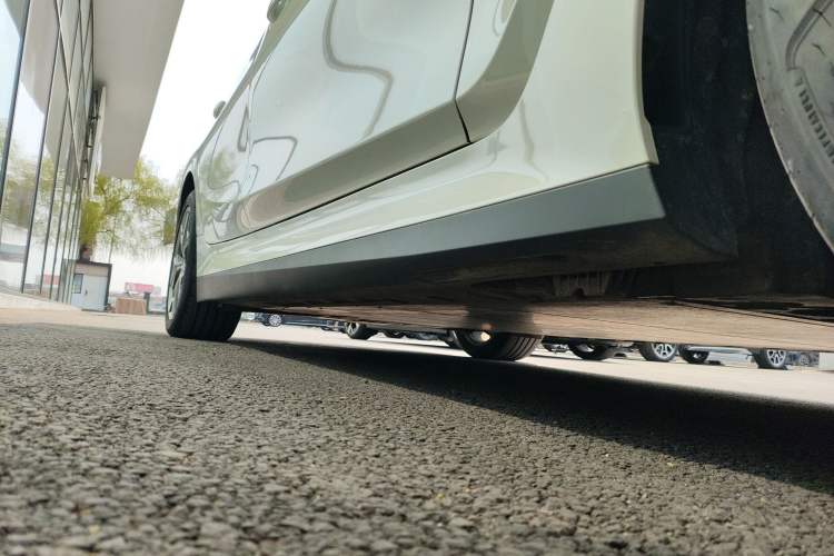 Used BMW i3 2024 eDrive 35 L Right Side Sill