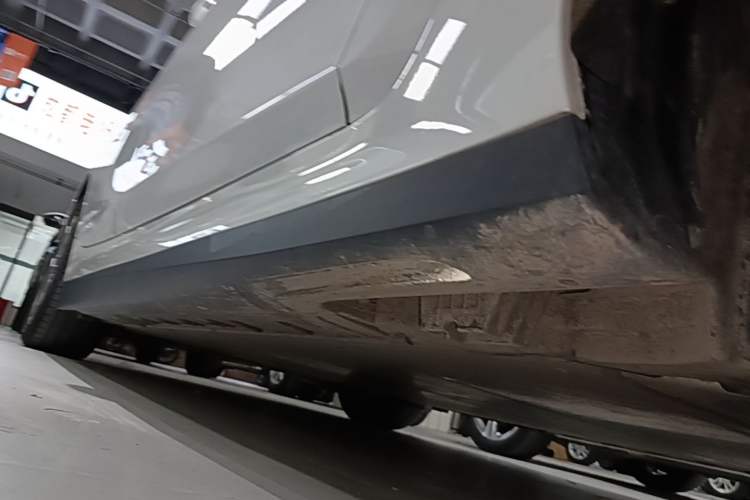 Used BMW i3 2024 eDrive 35 L Right Side Sill