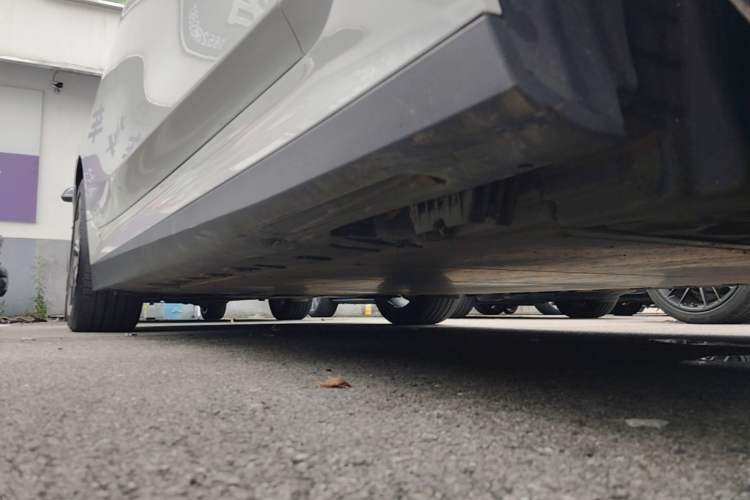 Used BMW i3 2024 eDrive 35 L Right Side Sill