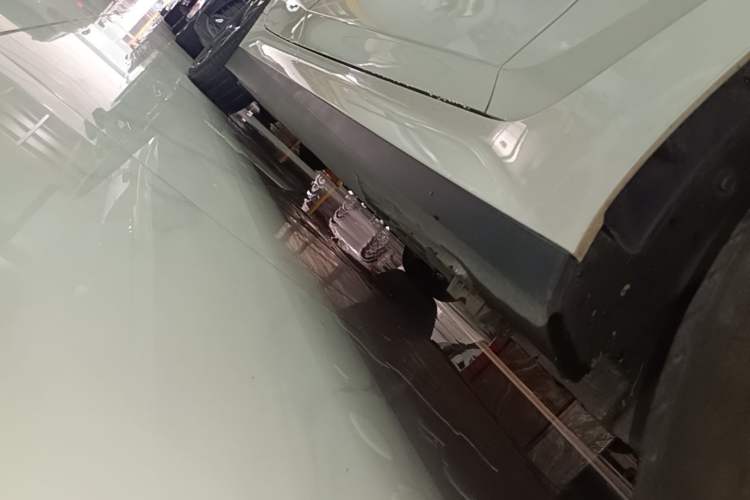 Used BMW i3 2024 eDrive 40 L Midnight Edition Right Side Sill