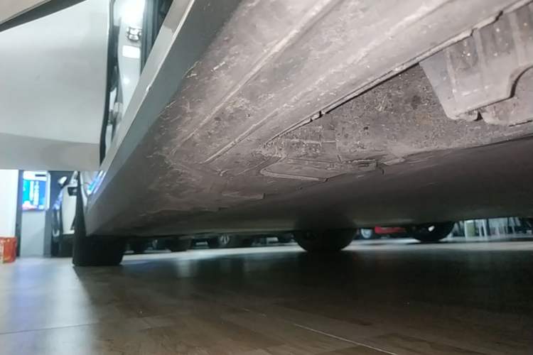 Used BMW i3 2024 eDrive 40 L Midnight Sports Package Right Side Sill