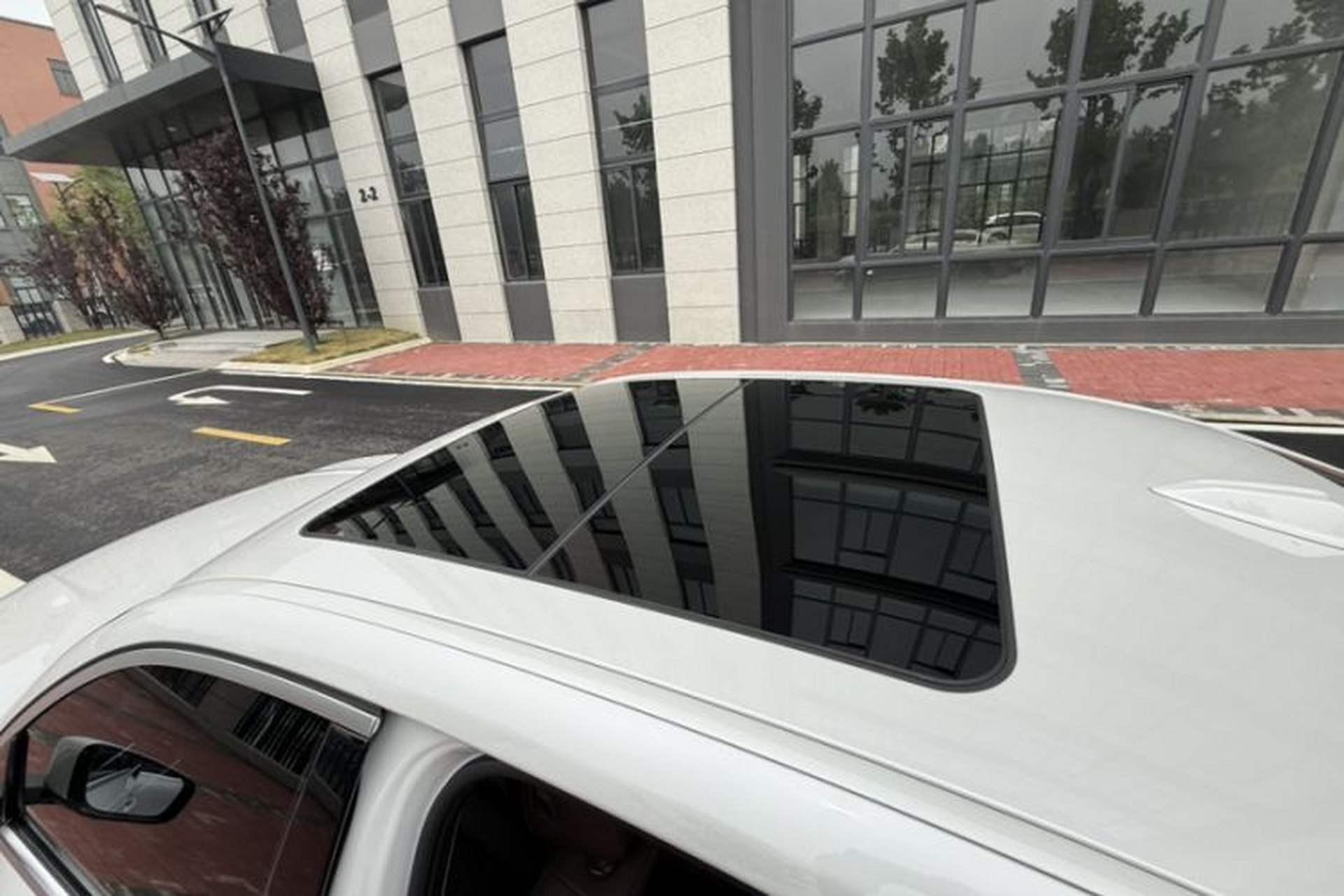 Used BMW i3 2024 eDrive 35 L Roof
