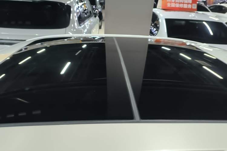 Used BMW i3 2024 eDrive 40 L Midnight Edition Roof