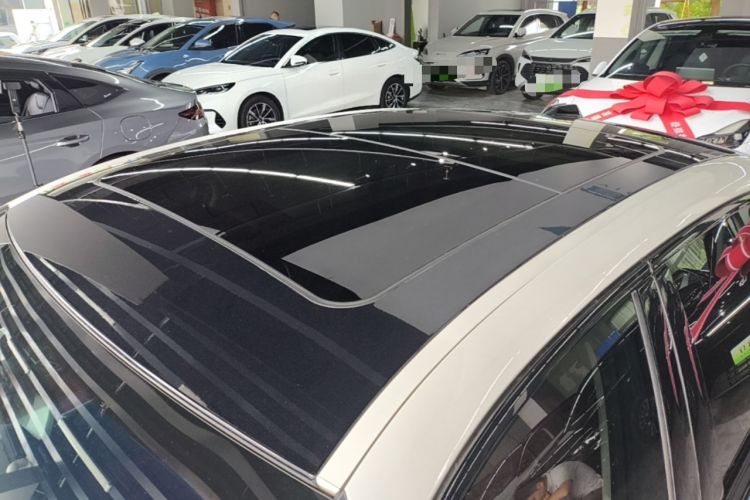 Used BMW i3 2024 eDrive 35 L Roof