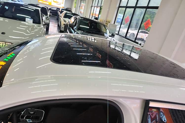 Used BMW i3 2024 eDrive 35 L Roof