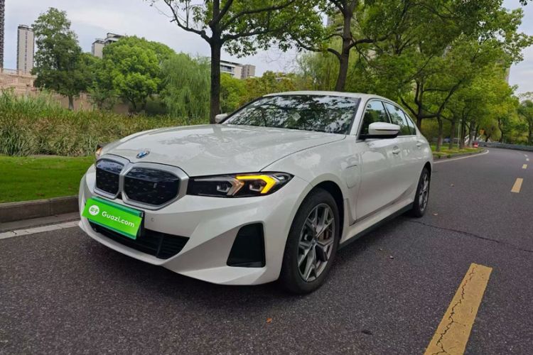 BMW i3 2024 eDrive 35 L