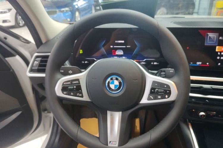Used BMW i3 2024 eDrive 35 L Steering Wheel
