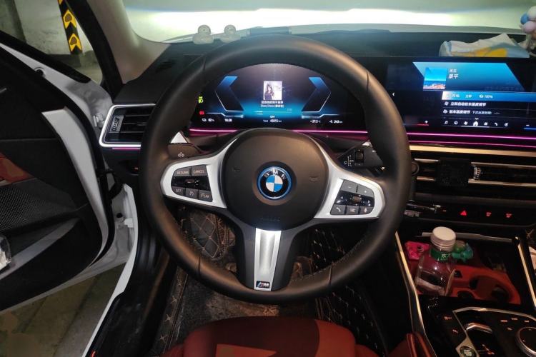 Used BMW i3 2024 eDrive 35 L Steering Wheel