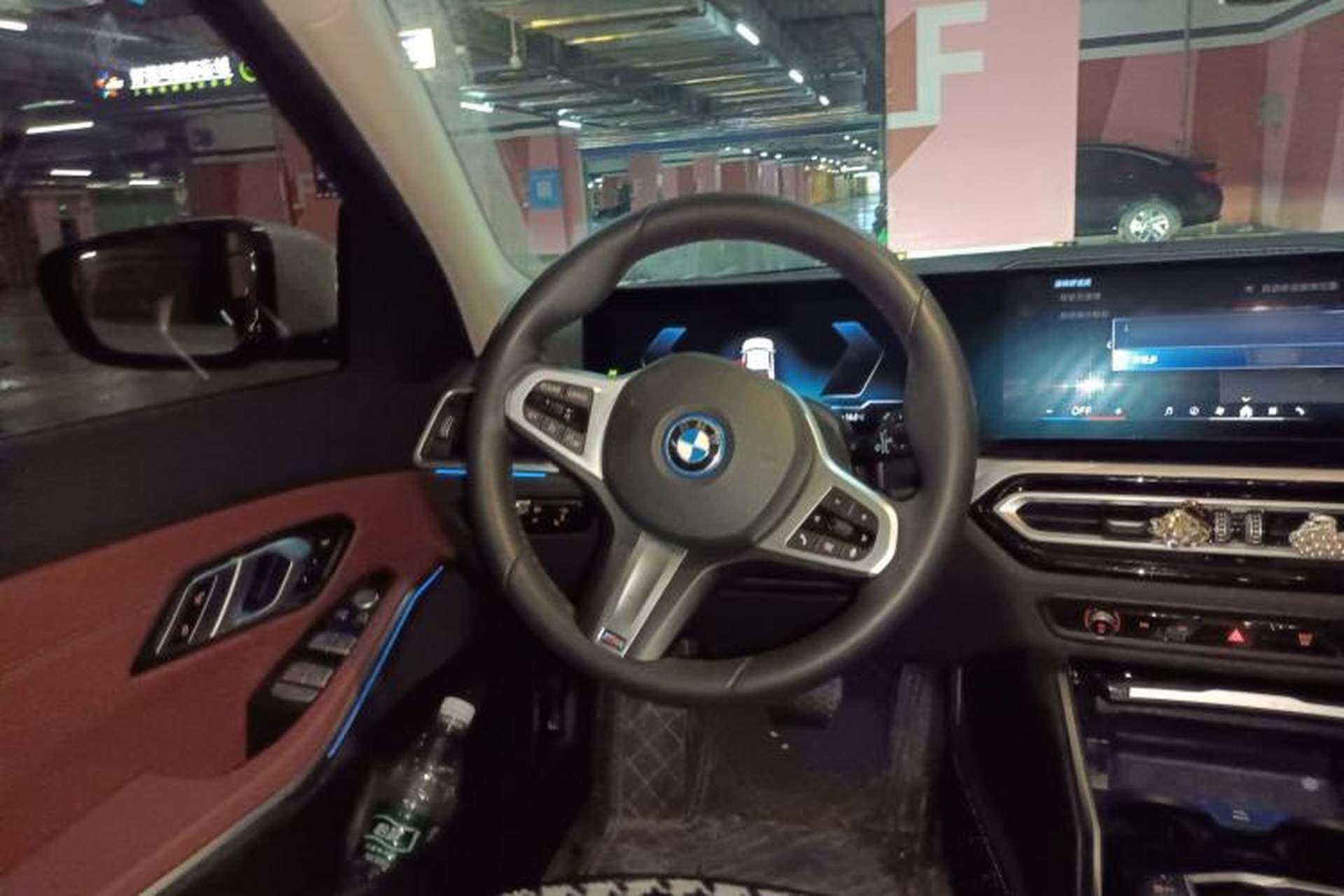 Used BMW i3 2024 eDrive 35 L Steering Wheel
