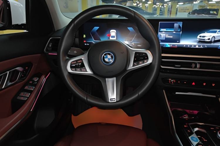 Used BMW i3 2024 eDrive 35 L Steering Wheel
