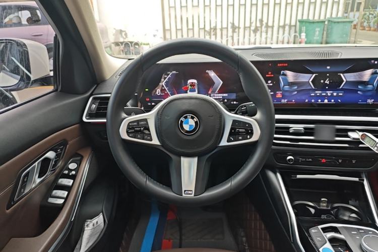 Used BMW i3 2024 eDrive 35 L Steering Wheel
