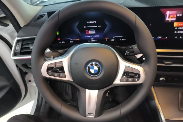 Used BMW i3 2024 eDrive 40 L Midnight Edition Steering Wheel