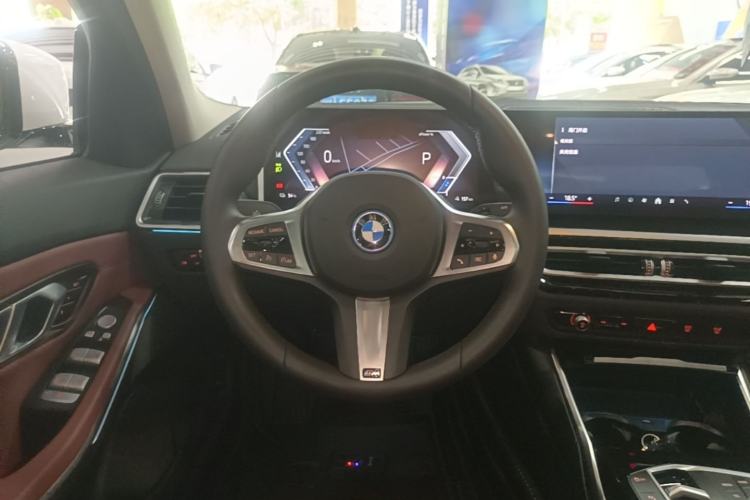 Used BMW i3 2024 eDrive 35 L Steering Wheel