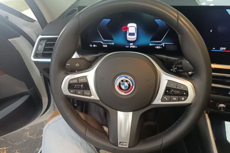 Used BMW i3 2024 eDrive 35 L Steering Wheel