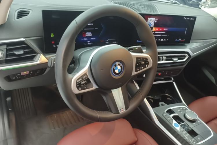 Used BMW i3 2024 eDrive 35 L Steering Wheel