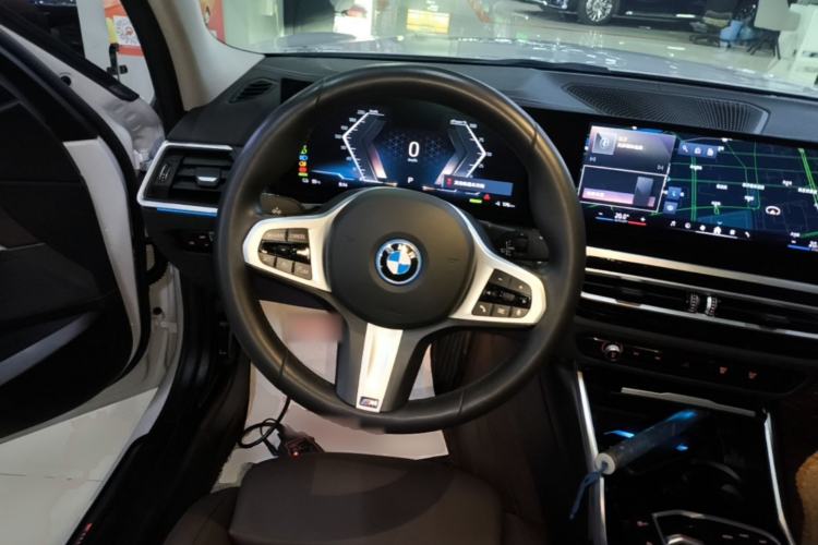 Used BMW i3 2024 eDrive 35 L Steering Wheel