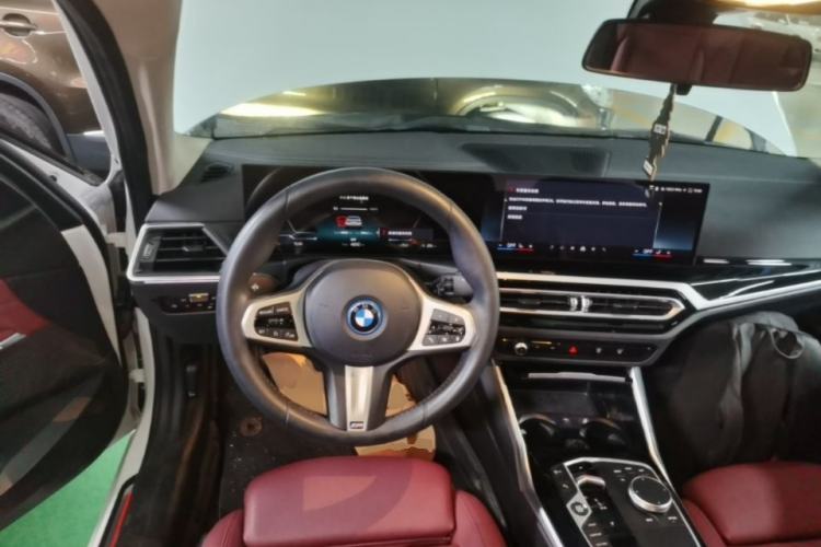 Used BMW i3 2024 eDrive 35 L Steering Wheel
