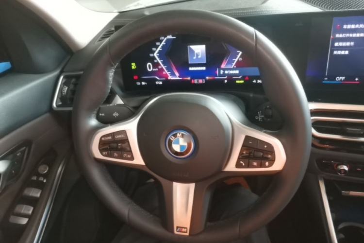 Used BMW i3 2024 eDrive 40 L Midnight Edition Steering Wheel