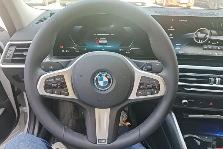 Used BMW i3 2024 eDrive 40 L Midnight Edition Steering Wheel