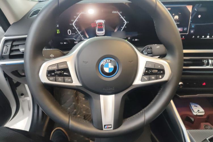 Used BMW i3 2024 eDrive 40 L Midnight Edition Steering Wheel
