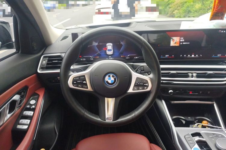 Used BMW i3 2024 eDrive 40 L Midnight Sports Package Steering Wheel