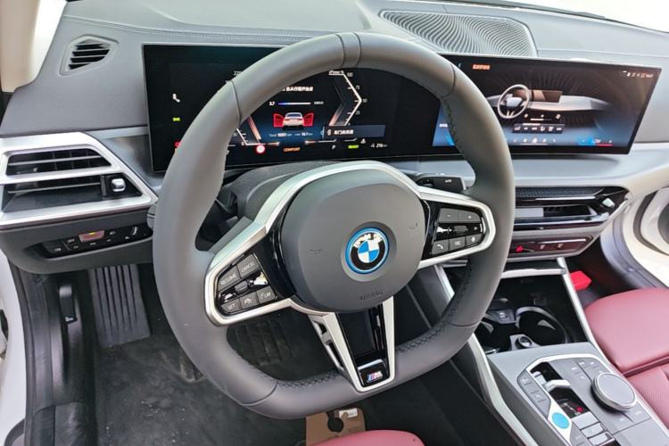Used BMW i3 2024 eDrive 35 L Steering Wheel
