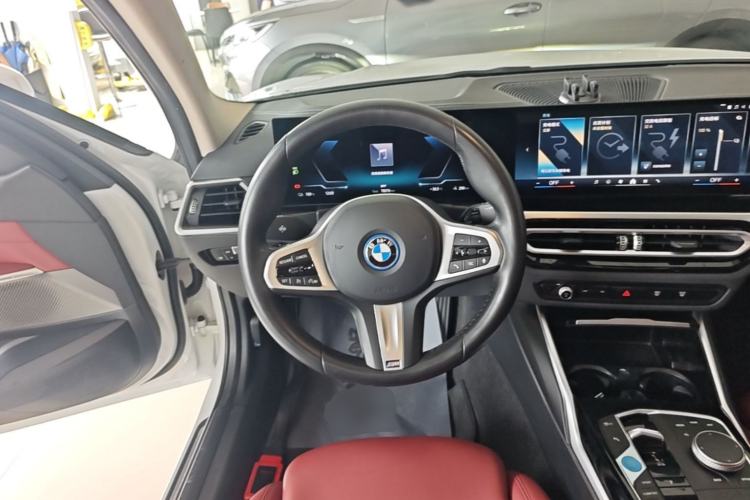 Used BMW i3 2024 eDrive 35 L Steering Wheel