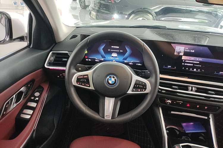 Used BMW i3 2024 eDrive 35 L Steering Wheel