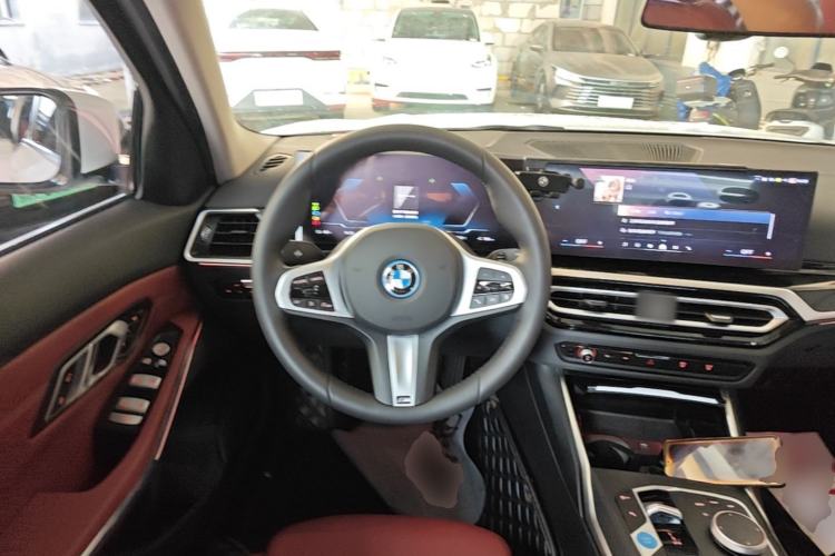 Used BMW i3 2024 eDrive 35 L Steering Wheel