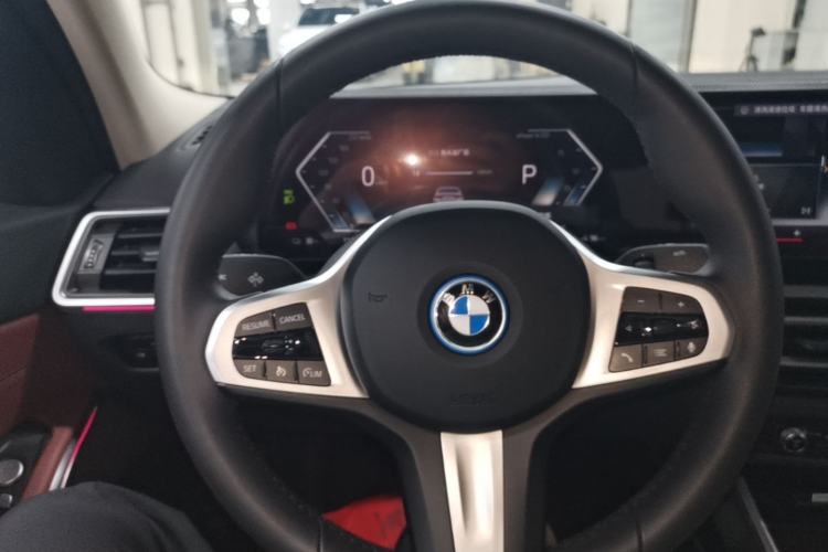 Used BMW i3 2024 eDrive 35 L Steering Wheel