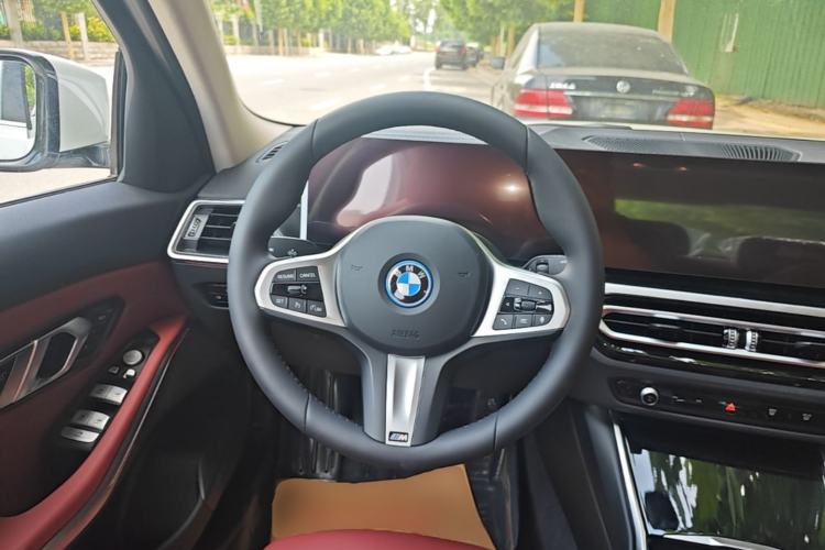 Used BMW i3 2024 eDrive 35 L Steering Wheel