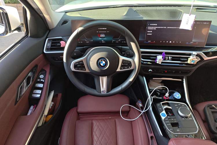 Used BMW i3 2024 eDrive 35 L Steering Wheel