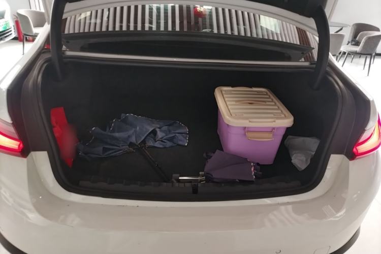 Used BMW i3 2024 eDrive 35 L Trunk