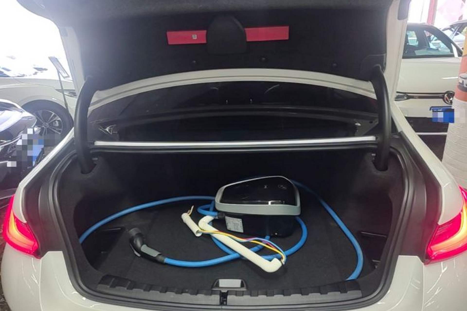 Used BMW i3 2024 eDrive 35 L Trunk