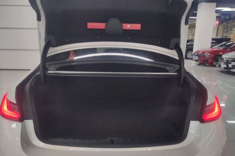Used BMW i3 2024 eDrive 35 L Trunk