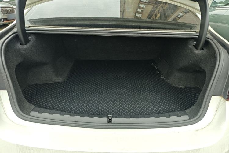 Used BMW i3 2024 eDrive 35 L Trunk